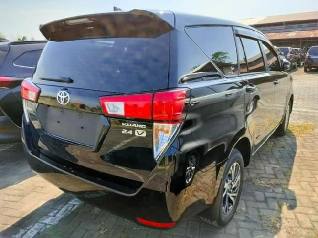 Detail Gambar Mobil Toyota Innova Nomer 49