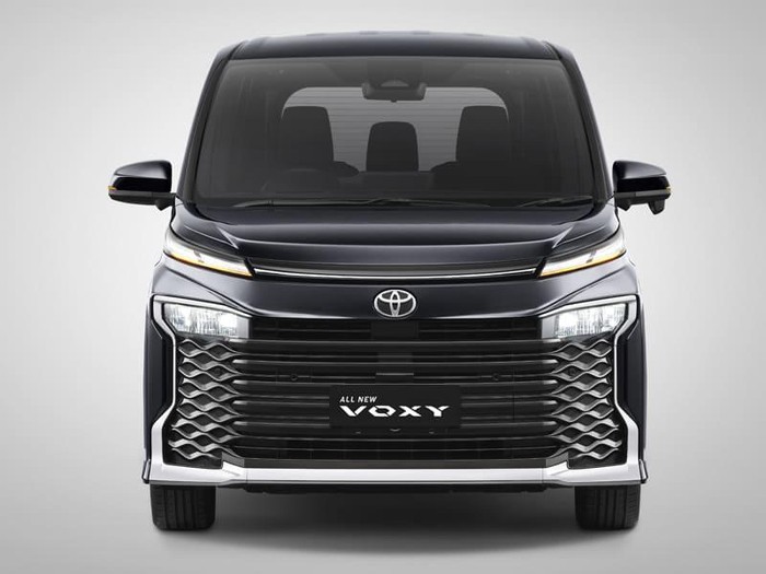 Detail Gambar Mobil Toyota Voxy Nomer 57