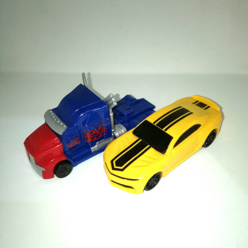 Detail Gambar Mobil Transformers Optimus Prime Nomer 52