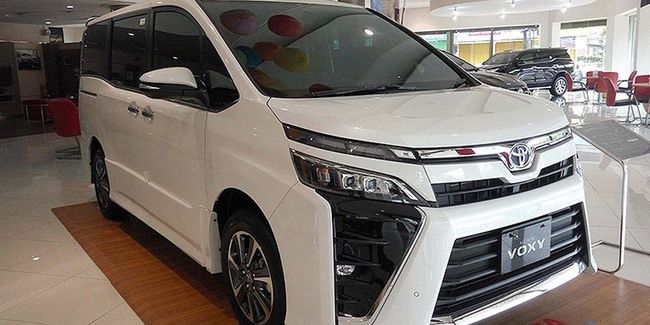 Detail Gambar Mobil Warna Putih Nomer 17