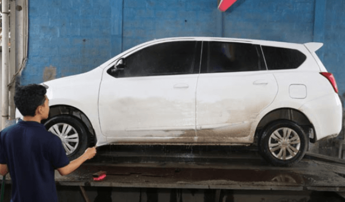 Detail Gambar Mobil Warna Putih Nomer 27