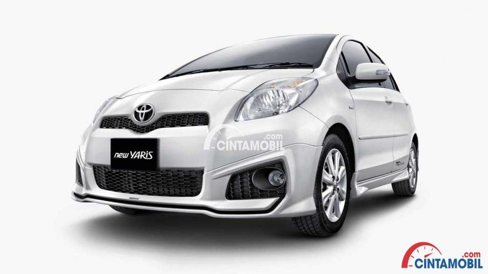 Detail Gambar Mobil Yaris 2013 Nomer 27