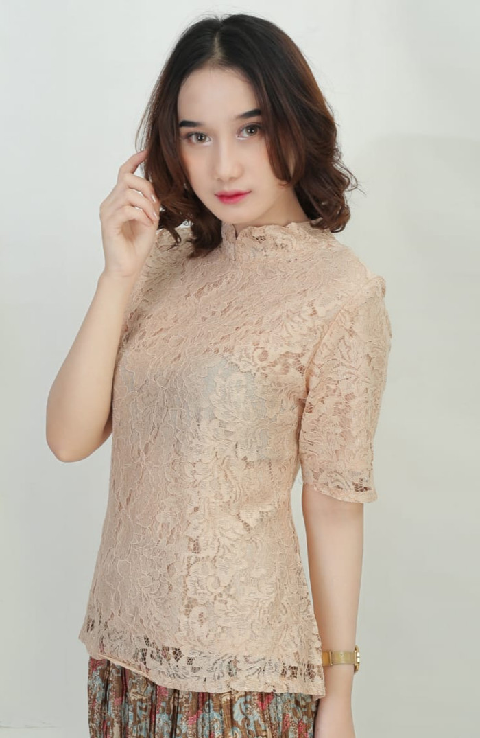 Detail Gambar Model Baju Atasan Krah Sanghai Wanita Nomer 41