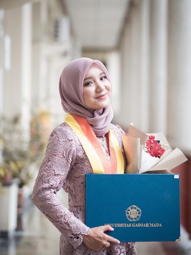 Detail Gambar Model Jilbab Wisuda Nomer 12