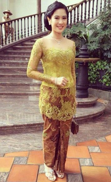 Detail Gambar Model Kebaya Nomer 20