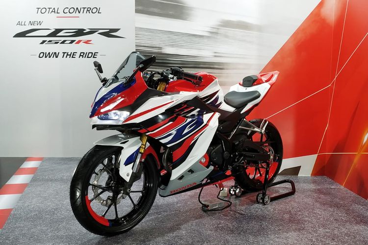 Detail Gambar Modifikasi Cbr 150r Nomer 27