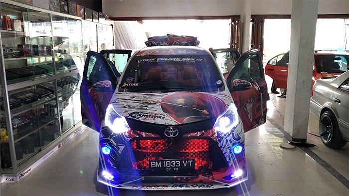 Detail Gambar Modifikasi Dengan Stiker Toyota Calya Nomer 48