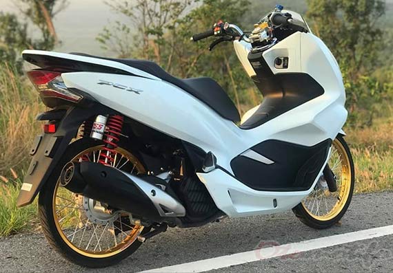 Detail Gambar Modifikasi Honda Pcx Nomer 19