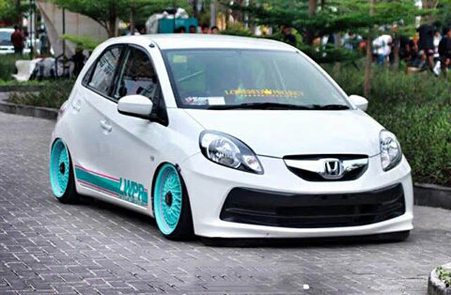 Detail Gambar Modifikasi Mobil Honda Brio Nomer 5