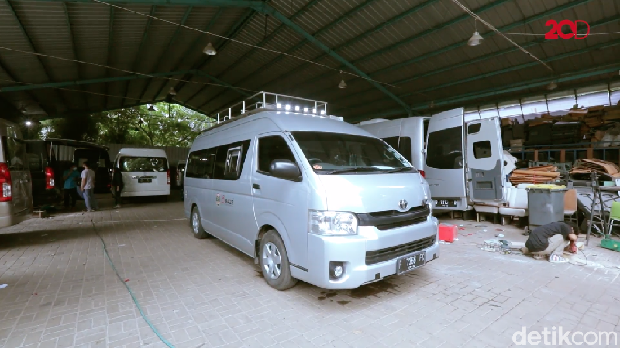 Detail Gambar Modifikasi Mobil Toyota Hiace Nomer 51