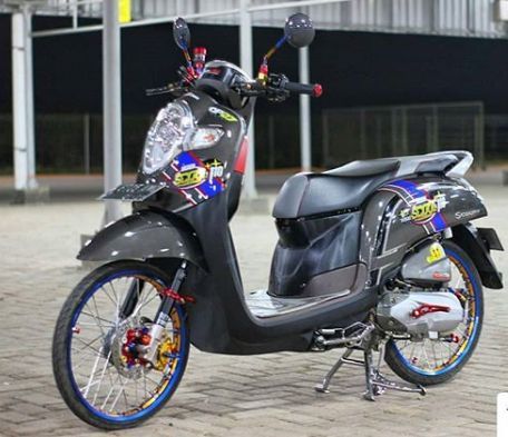 Detail Gambar Modifikasi Scoopy Nomer 10