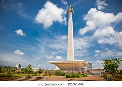 Detail Gambar Monas Jakarta Nomer 53