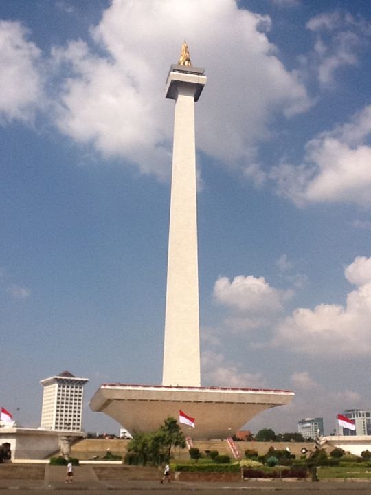 Detail Gambar Monas Wallpaper Nomer 18