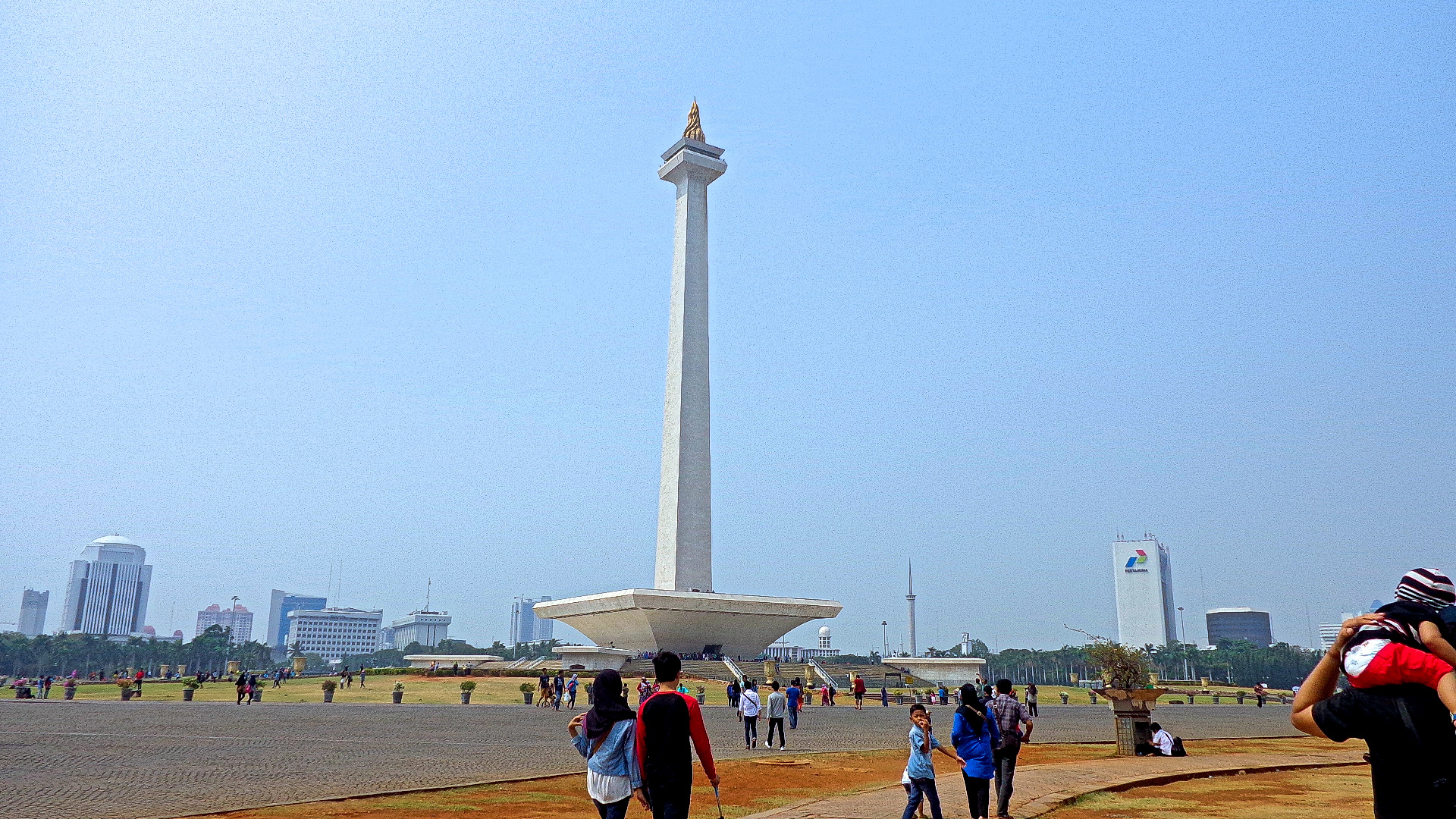 Detail Gambar Monas Wallpaper Nomer 41