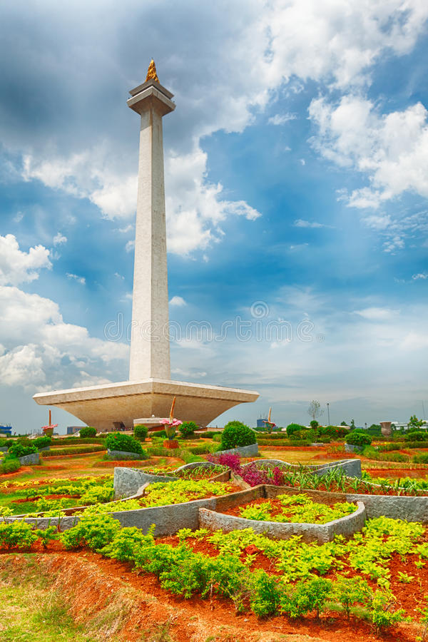 Detail Gambar Monas Wallpaper Nomer 6