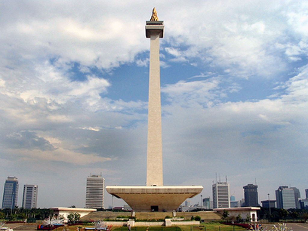 Detail Gambar Monas Wallpaper Nomer 8