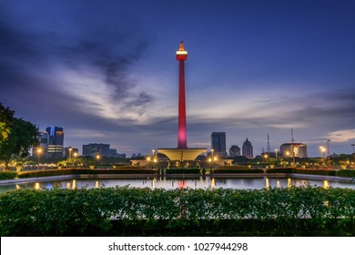 Detail Gambar Monas Wallpaper Nomer 10