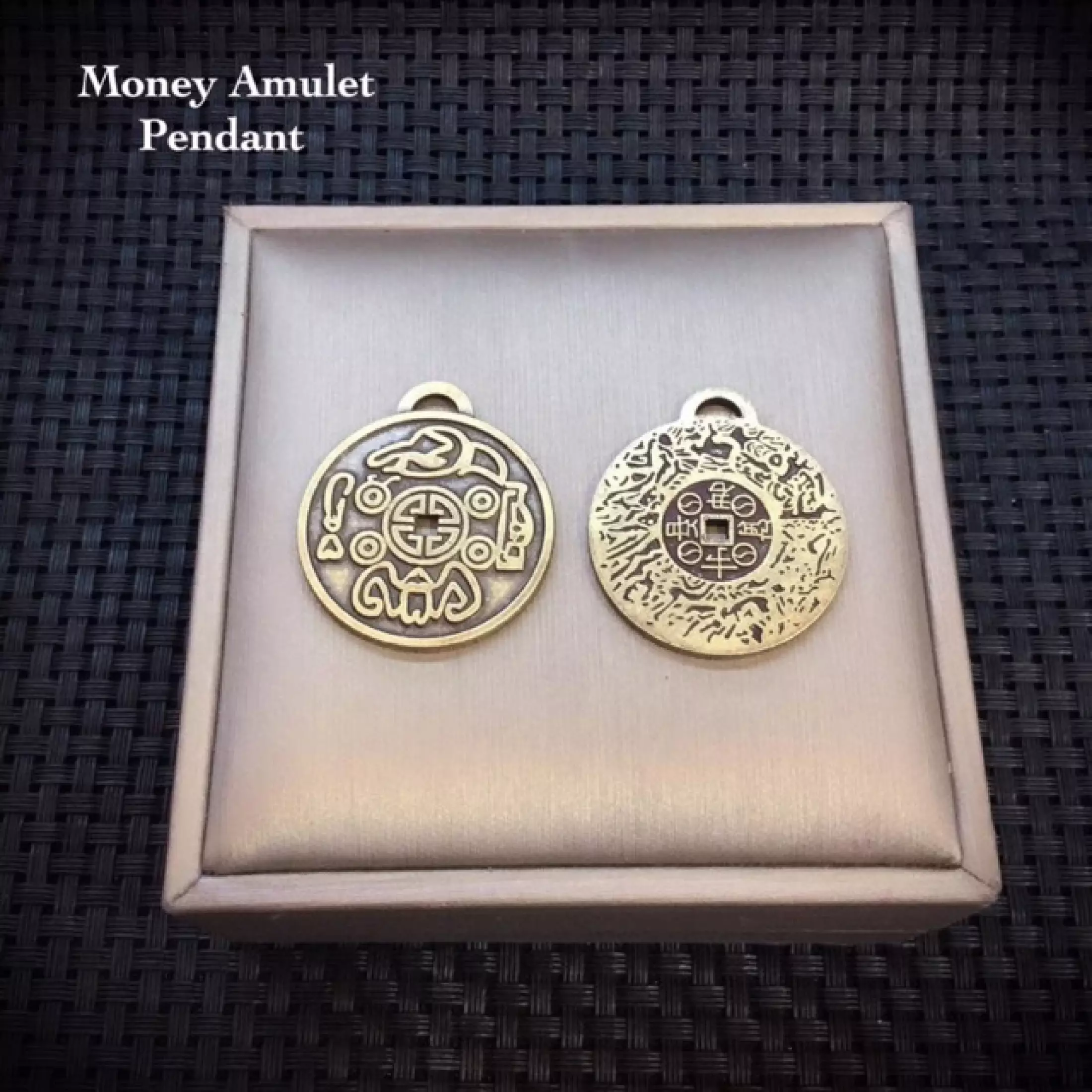 Detail Gambar Money Amulet Nomer 36