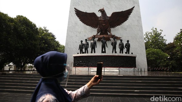 Detail Gambar Monumen Pahlawan Revolusi Nomer 35