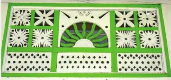 Gambar Motif Bunga Matahari Rumah Betawi - KibrisPDR