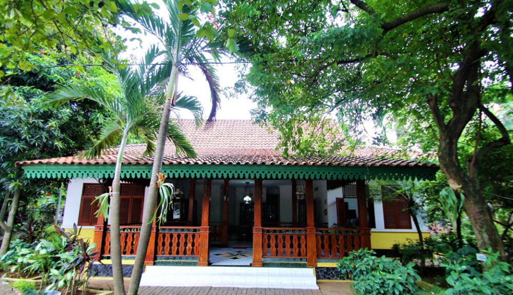 Detail Gambar Motif Bunga Matahari Rumah Betawi Nomer 23