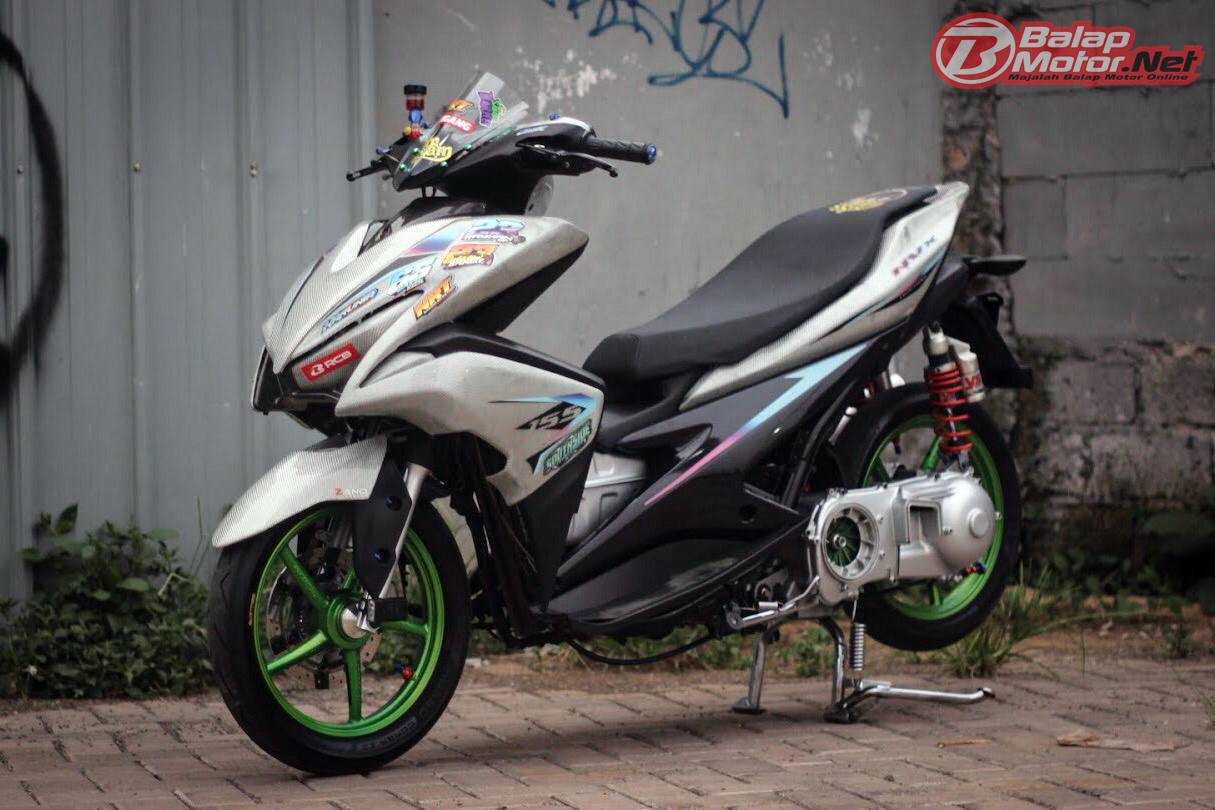 Detail Gambar Motor Aerox 155 Modifikasi Nomer 39