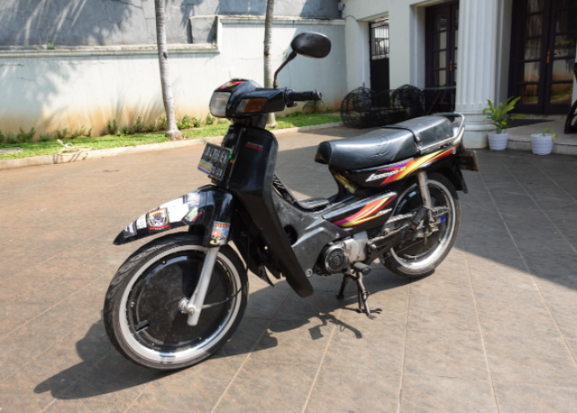 Detail Gambar Motor Astrea Legenda Nomer 42