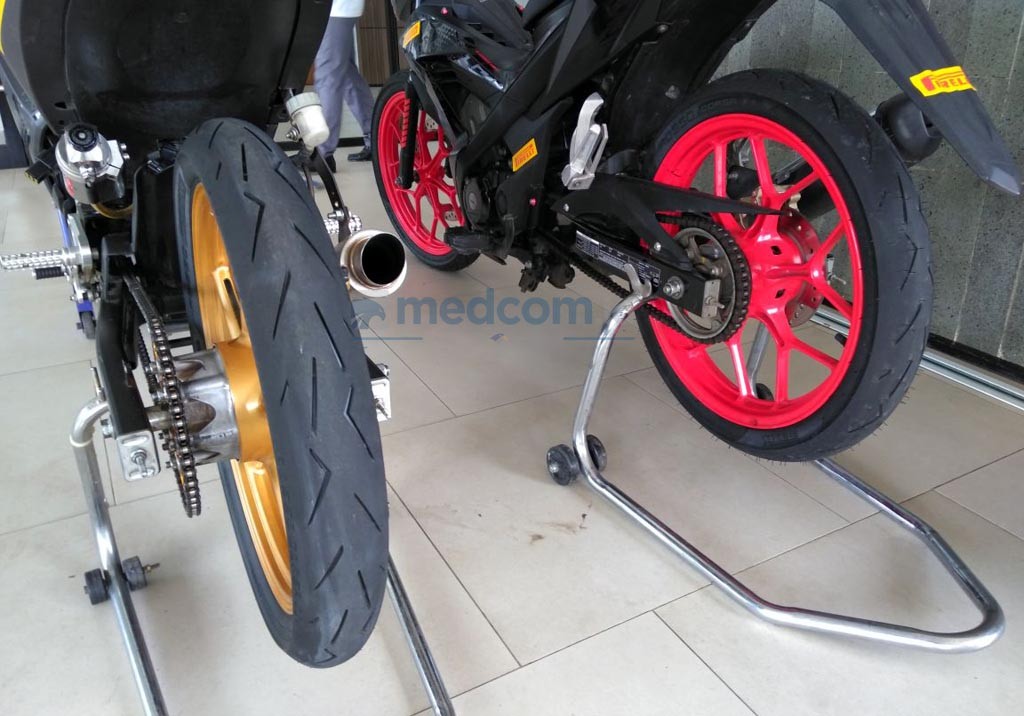 Detail Gambar Motor Balap Bebek Nomer 26