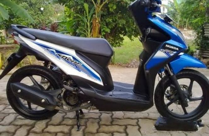 Detail Gambar Motor Beat Biru Nomer 21