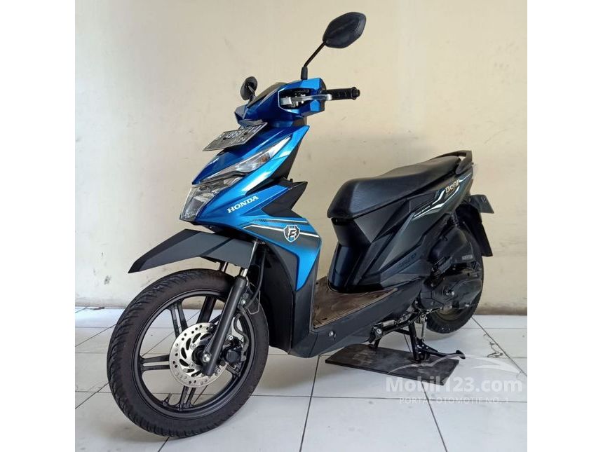 Detail Gambar Motor Beat Biru Nomer 22