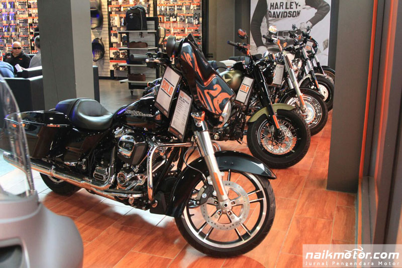 Detail Gambar Motor Harley Davidson Termahal Nomer 54