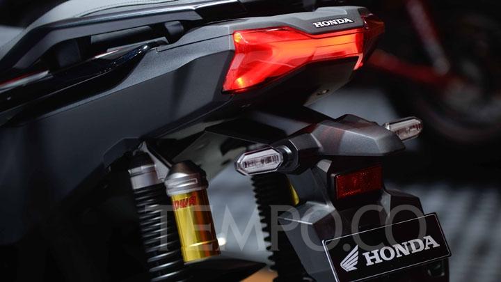 Detail Gambar Motor Honda Bagian Belakang Nomer 21