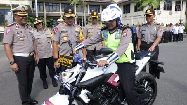 Detail Gambar Motor Polisi Nomer 21