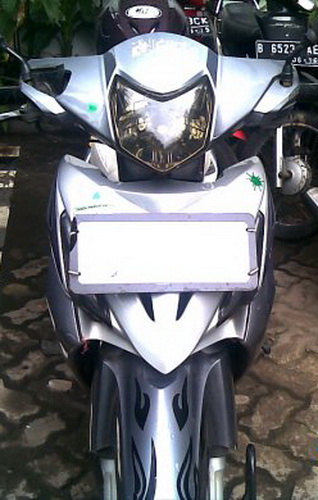 Detail Gambar Motor Revo Dari Depan Nomer 22