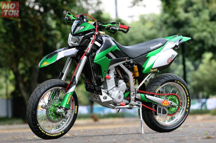 Detail Gambar Motor Super Moto Nomer 16