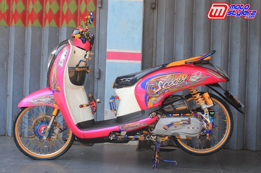 Detail Gambar Motor Thailook Scoopy Nomer 24