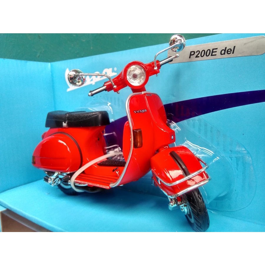 Detail Gambar Motor Vespa Klasik Nomer 51