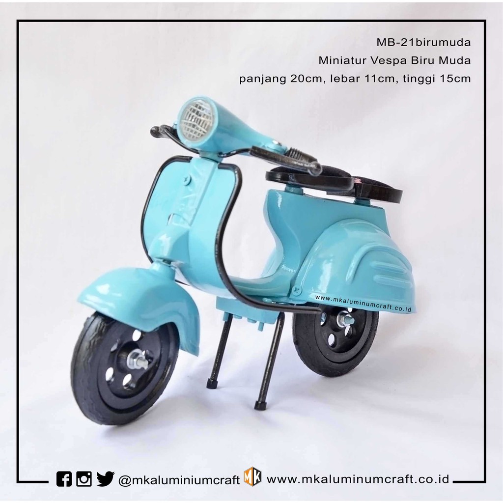 Detail Gambar Motor Vespa Klasik Nomer 52