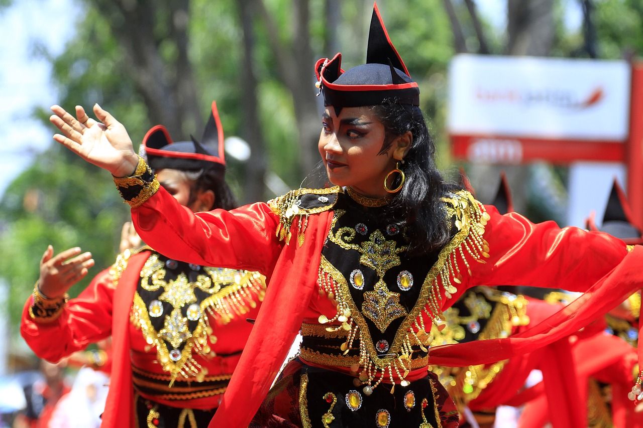 Detail Gambar Muka Orang Tari Remo Nomer 7