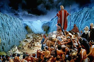 Detail Gambar Musa Membelah Laut Nomer 12