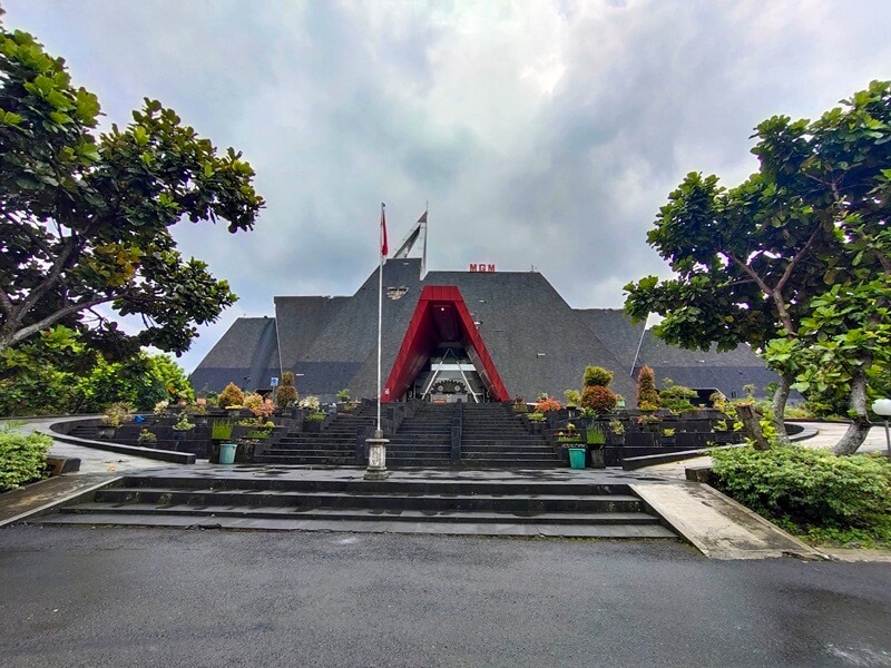 Detail Gambar Museum Gunung Merapi Nomer 17