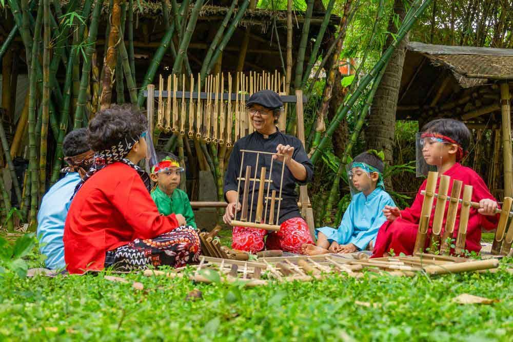 Detail Gambar Musik Angklung Nomer 32