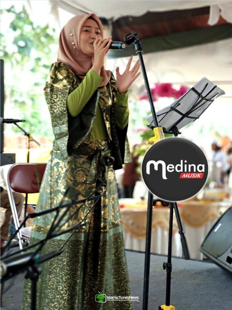 Detail Gambar Musik Religi Medina Nomer 54