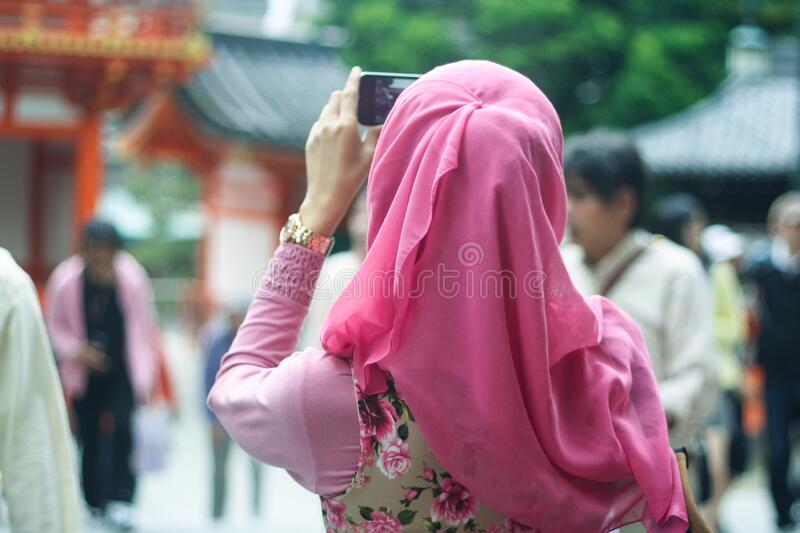 Detail Gambar Muslimah Berhijab Syari Nomer 48