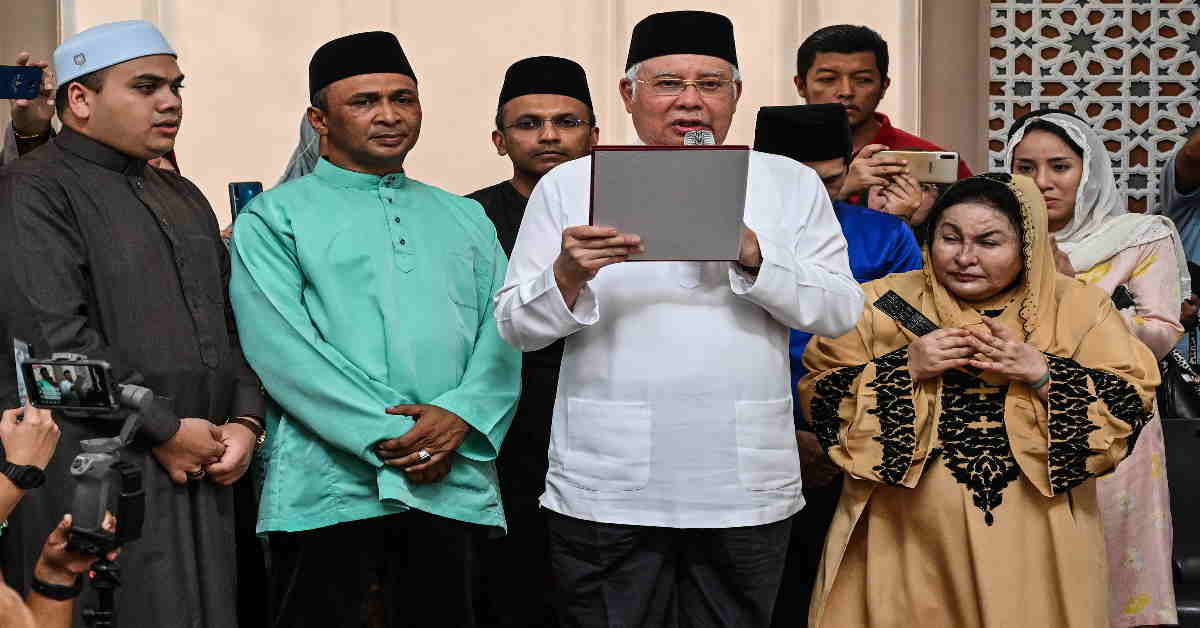 Detail Gambar Najib Dan Altantunya Nomer 39