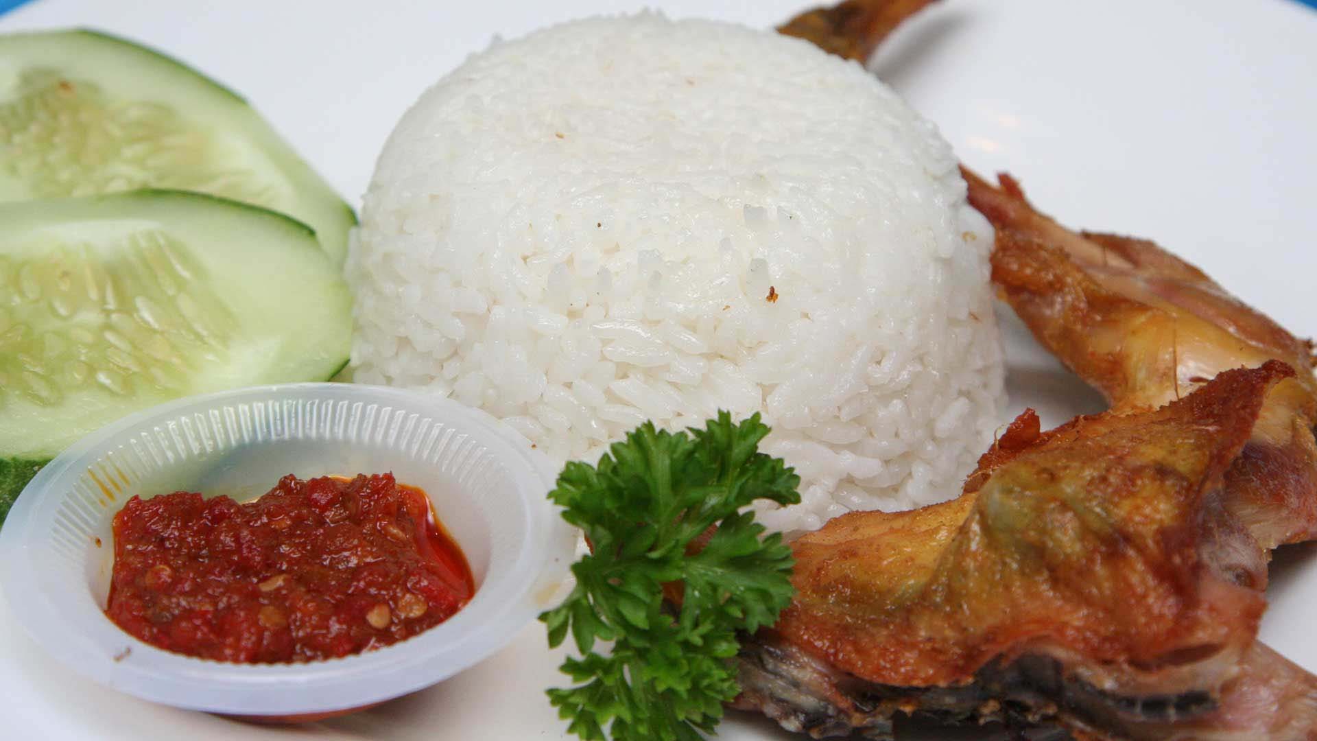 Detail Gambar Nasi Ayam Goreng Nomer 19