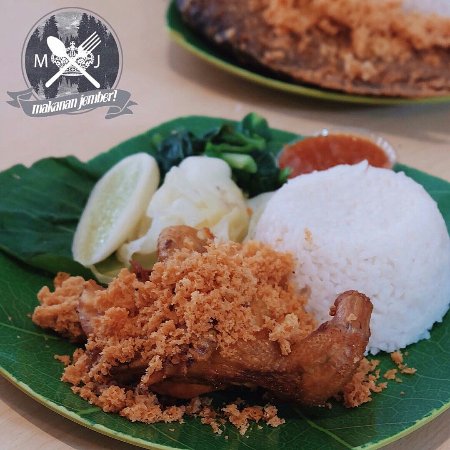 Detail Gambar Nasi Ayam Goreng Lalapan Nomer 15