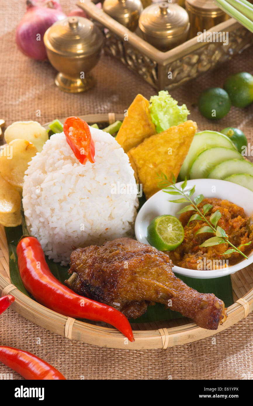 Detail Gambar Nasi Ayam Penyet Nomer 24