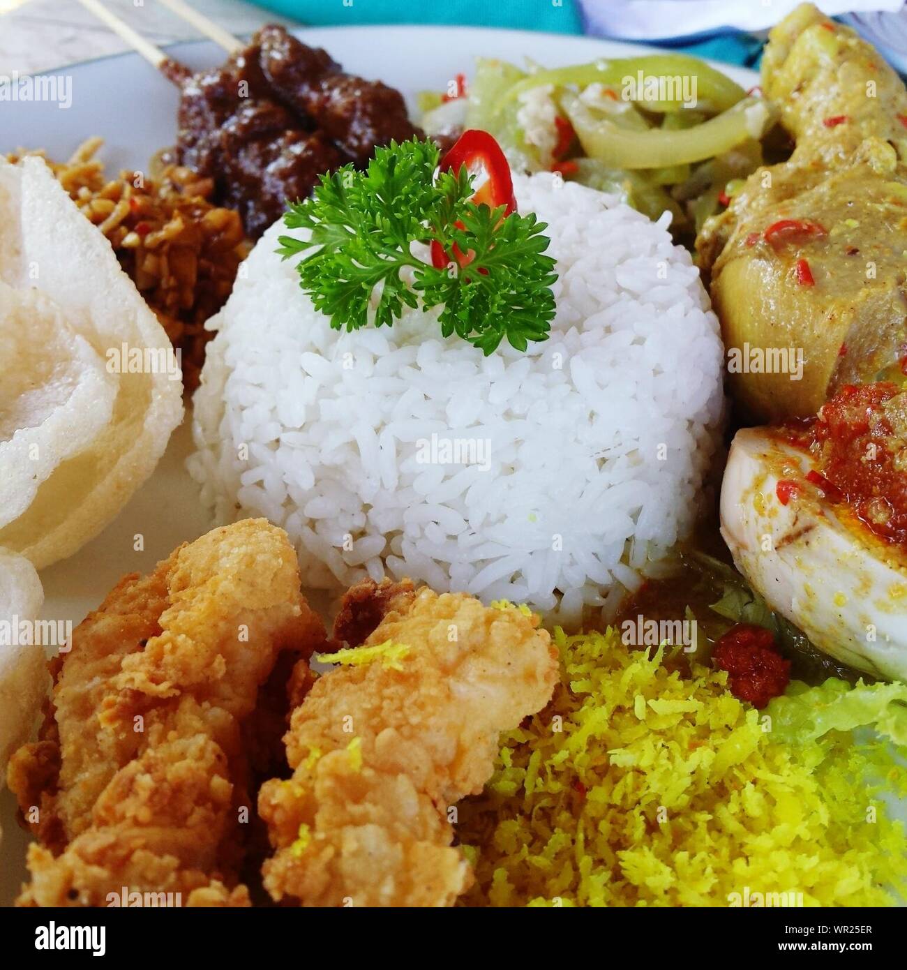 Detail Gambar Nasi Campur Ayam Nomer 34