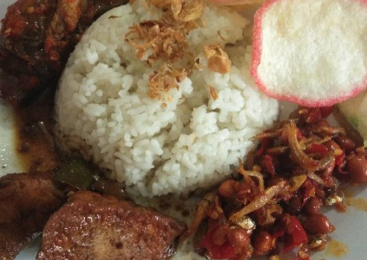 Detail Gambar Nasi Dan Lauk Sederhana Nomer 19